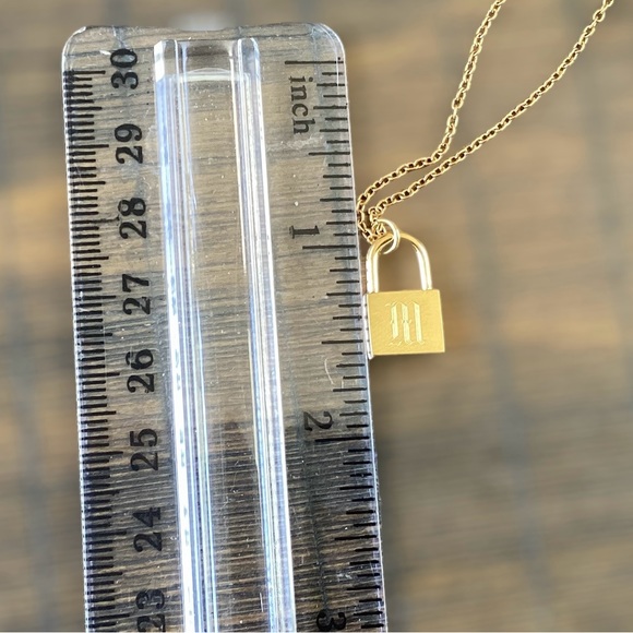 🌸Initial Padlock Necklace Stainless Steel - Picture 6 of 7